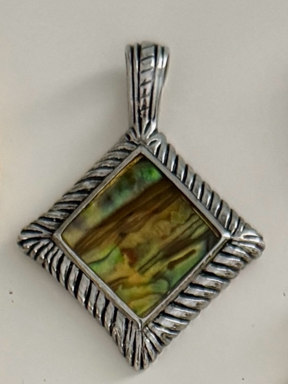 🌹 Lia Sophia Green Abalone Square Rope-Edge Pendant for a necklace #0164